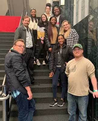 Motlow Artists pose on a field trip to the Frist Art museum